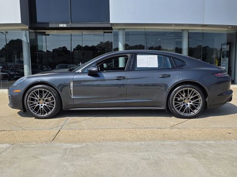 Used 2022 Porsche Panamera 4 Platinum Edition image 2