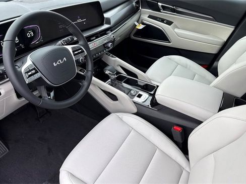 New 2025 Kia Telluride S image 11