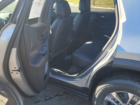 New 2026 Chevrolet Equinox LT w/ Convenience Package II image 24