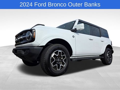 Used 2024 Ford Bronco Outer Banks image 10