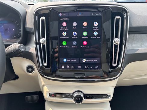 Certified 2023 Volvo XC40 B5 Plus w/ Climate Package AWD/4WD image 12