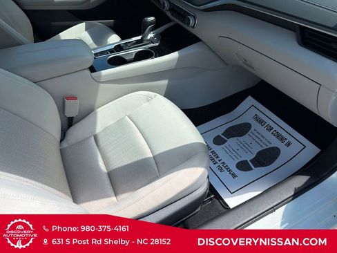 Certified 2021 Nissan Altima 2.5 SV w/ SV Premium Package FWD image 38