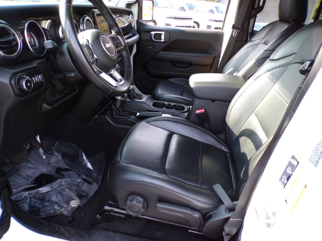 Used 2021 Jeep Wrangler Unlimited Sahara AWD/4WD image 16