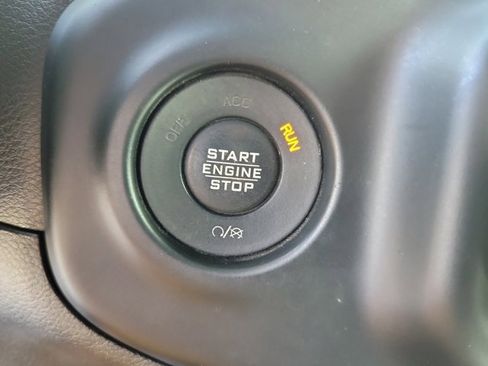 Used 2020 Jeep Gladiator Rubicon image 32