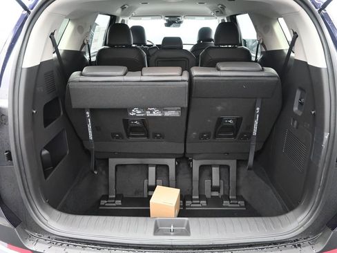 New 2026 Kia Carnival FWD image 34