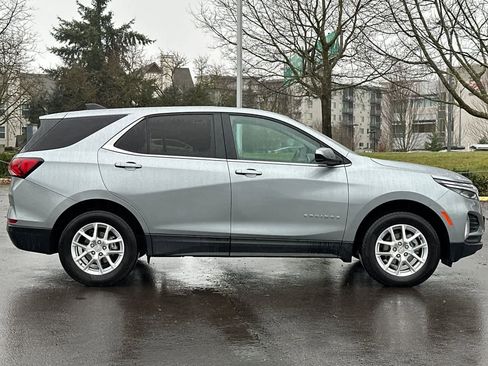 Used 2024 Chevrolet Equinox LT image 8