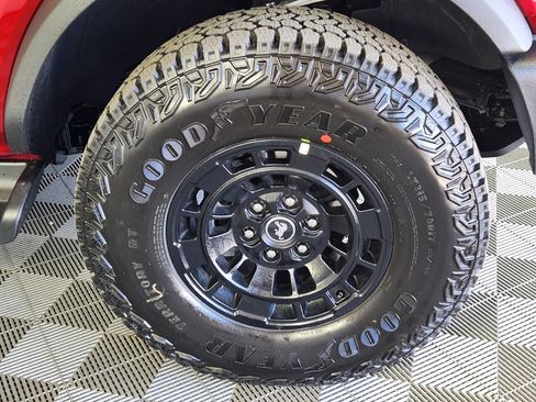 New 2026 Ford Bronco Outer Banks w/ Sasquatch Package AWD/4WD image 9