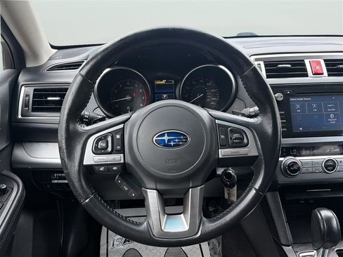 Used 2017 Subaru Outback 2.5i Premium AWD/4WD image 22