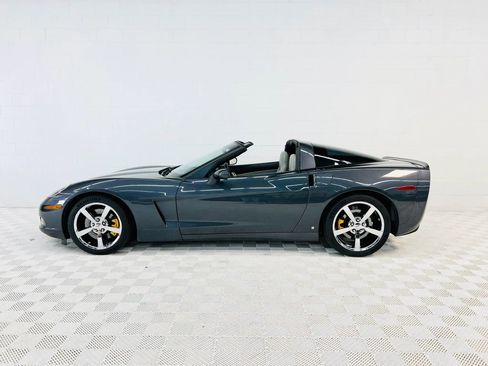 Used 2009 Chevrolet Corvette Coupe w/ Preferred Equipment Group RWD image 1