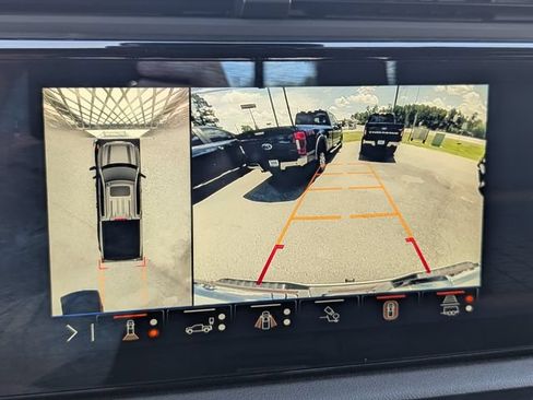 Used 2024 GMC Sierra 1500 AT4 w/ Technology Package AWD/4WD image 20