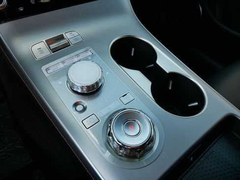 New 2026 Genesis GV70 3.5T Sport Advanced image 9