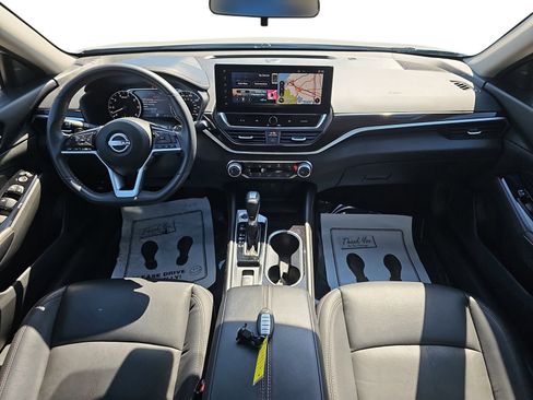 Used 2024 Nissan Altima 2.5 SR w/ SR Premium Package image 9