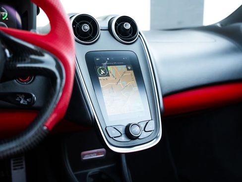 Used 2020 McLaren 600LT Spider RWD image 36