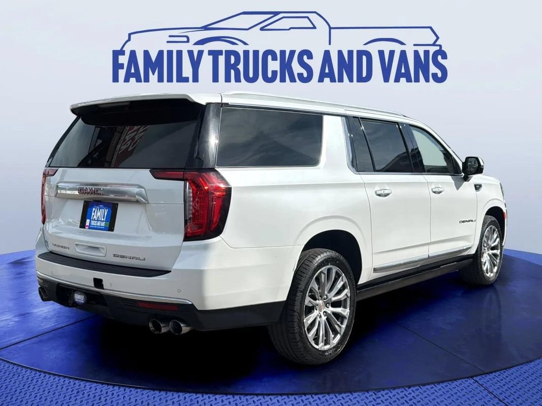Used 2022 GMC Yukon XL Denali AWD/4WD image 5