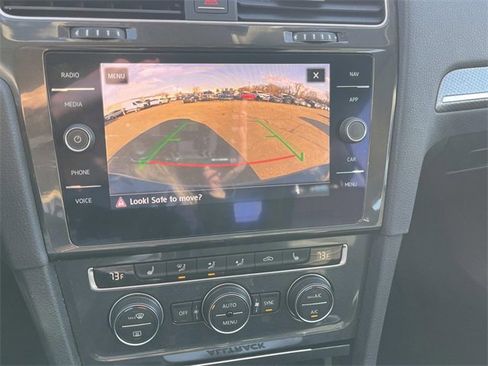 Used 2018 Volkswagen Golf Alltrack SEL image 35