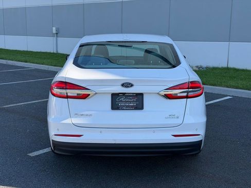 Used 2019 Ford Fusion SE FWD image 6