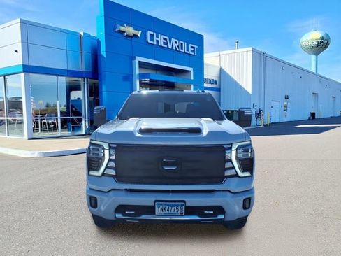 Used 2024 Chevrolet Silverado 3500 High Country w/ Technology Package image 9