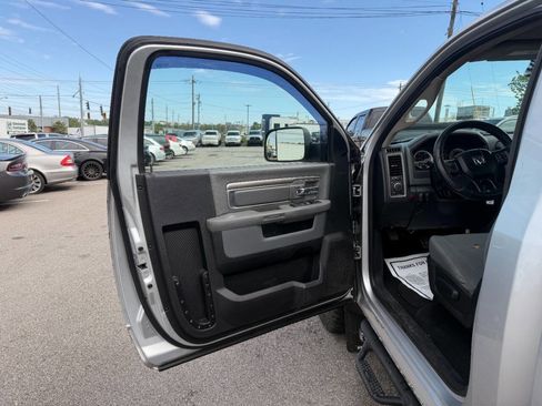 Used 2016 RAM 1500 Tradesman w/ Power & Remote Entry Group AWD/4WD image 19
