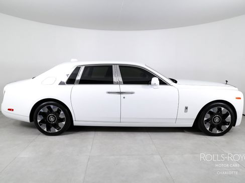 Certified 2023 Rolls-Royce Phantom Sedan w/ The Phantom Package image 9