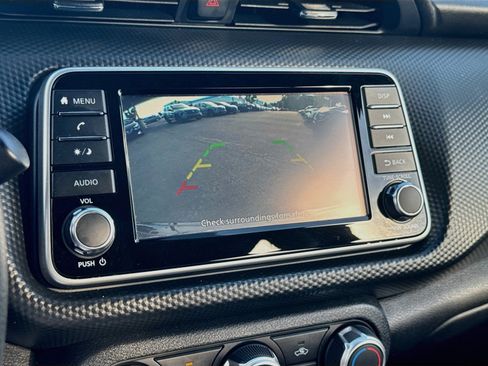 Used 2022 Nissan Kicks S FWD image 13