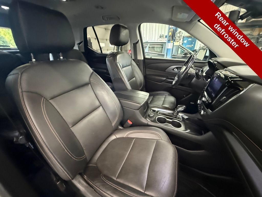 Used 2021 Chevrolet Traverse Premier w/ LPO, Floor Liner Package AWD/4WD image 46