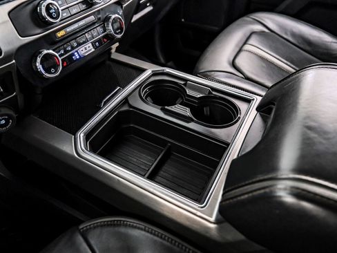 Used 2022 Ford F450 Platinum image 21