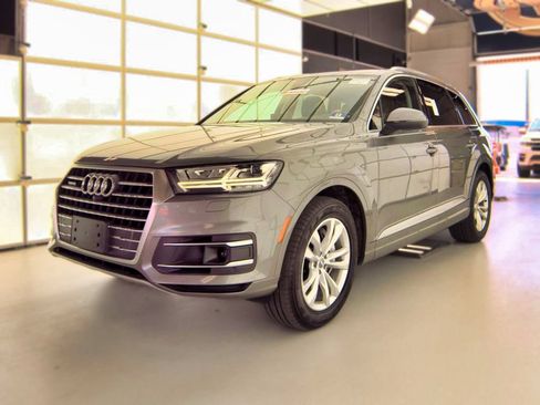 Used 2017 Audi Q7 3.0T Premium Plus AWD/4WD image 2
