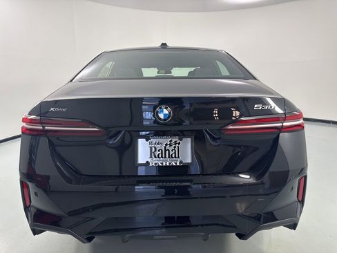 New 2026 BMW 530i xDrive w/ M Sport Package AWD/4WD image 6