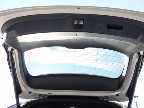 Used 2024 MAZDA CX-90 Plug-In Hybrid w/ Premium Plus image 28