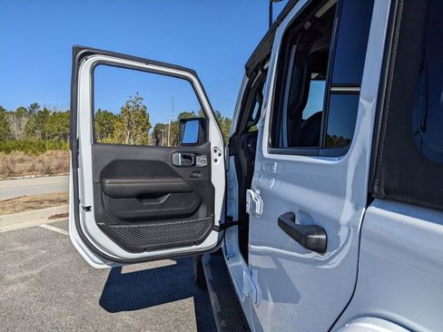 New 2026 Jeep Wrangler Sahara image 60