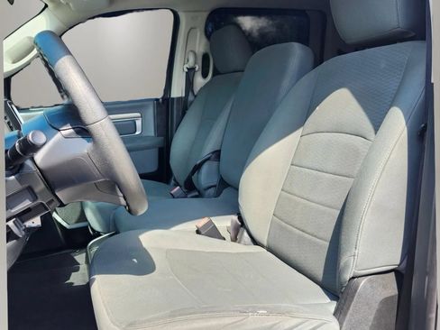 Used 2018 RAM 1500 Classic SLT AWD/4WD image 14