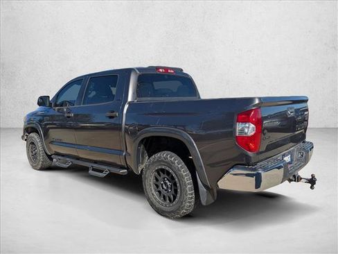Used 2018 Toyota Tundra SR5 w/ SR5 Upgrade Package image 7