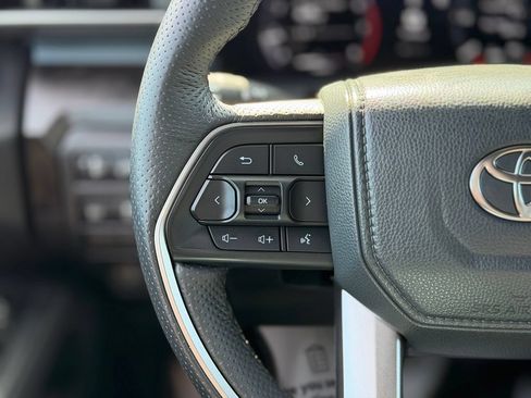 Certified 2025 Toyota Tacoma Limited AWD/4WD image 12