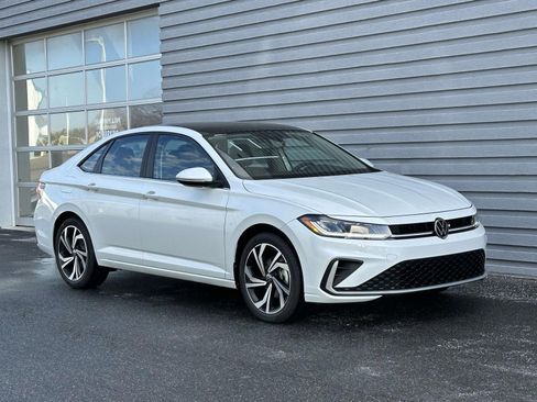 New 2026 Volkswagen Jetta SEL image 8