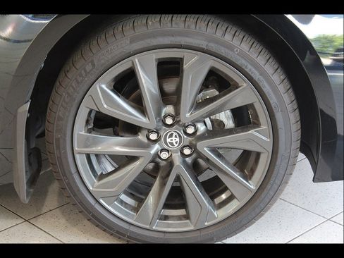 Used 2025 Toyota Corolla SE FWD image 10