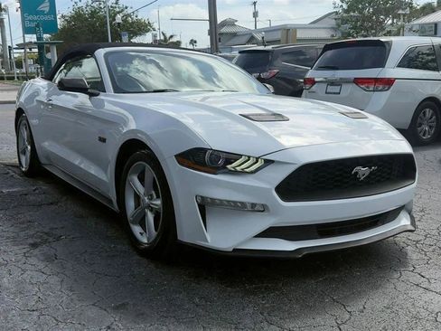 Used 2018 Ford Mustang Premium RWD image 7