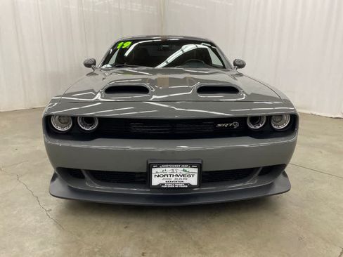 Used 2019 Dodge Challenger SRT Hellcat Redeye RWD image 9