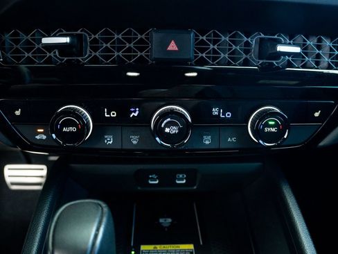 Used 2025 Honda Accord Sport image 10