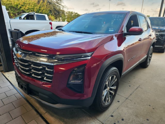 Used 2026 Chevrolet Equinox LT FWD image 3