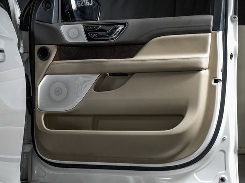 Used 2022 Lincoln Navigator L Reserve image 36