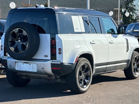 Used 2020 Land Rover Defender 110 HSE image 4