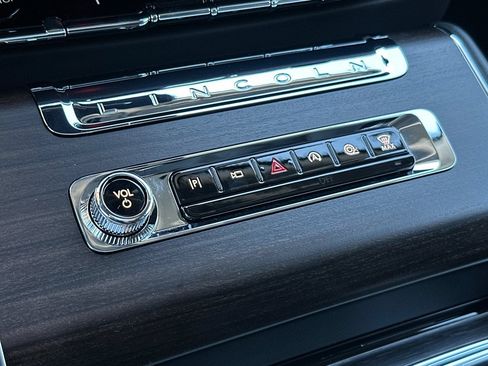 New 2026 Lincoln Aviator Reserve w/ Illumination Package RWD image 21