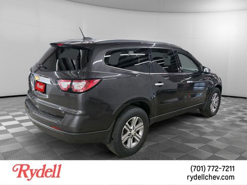 Used 2017 Chevrolet Traverse LT AWD/4WD image 5