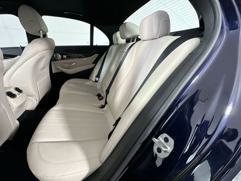 Used 2020 Mercedes-Benz E 350 Sedan image 23