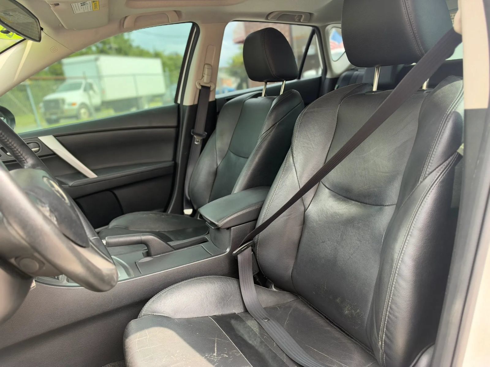 Used 2010 MAZDA MAZDA3 s Grand Touring FWD image 10