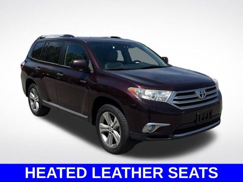 Used 2012 Toyota Highlander Limited w/ Tow Pkg AWD/4WD image 4