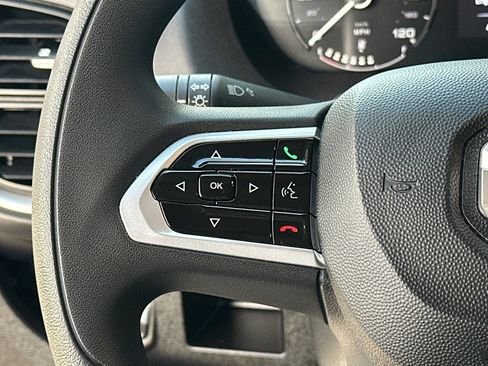 Used 2024 RAM ProMaster 2500 image 24