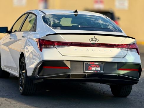 Used 2026 Hyundai Elantra Sport FWD image 8
