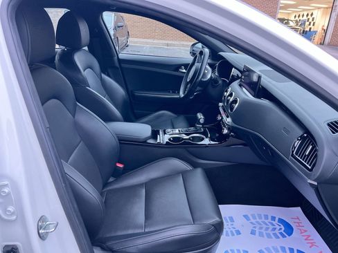 Used 2022 Kia Stinger GT-Line w/ Sun & Sound Package image 25