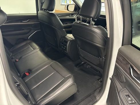 Used 2022 Jeep Grand Cherokee Limited 4xe image 35